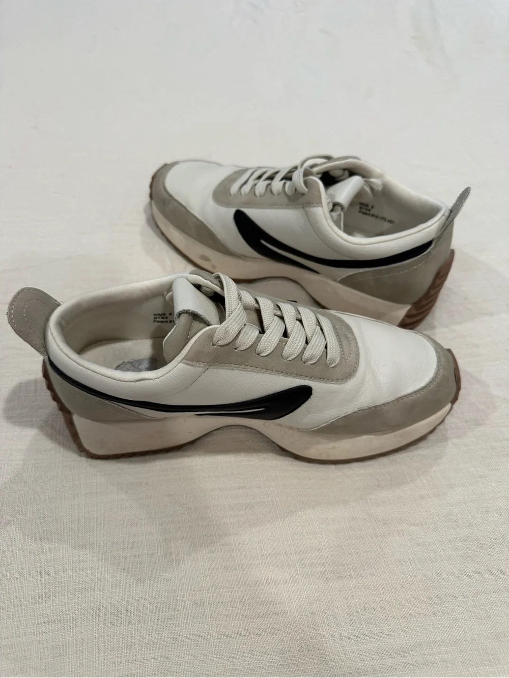 Dolce Vita White Low-Top Sneakers with Gray Insole Accent